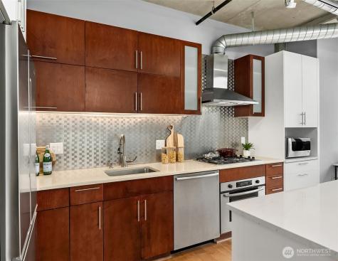 2720 3rd Avenue Seattle WA 98121