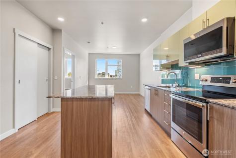 1085 103rd Avenue NE Bellevue WA 98004