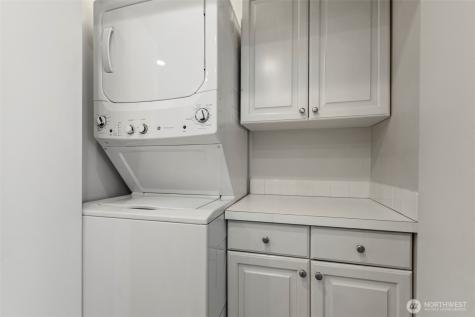 2400 8th Avenue N Seattle WA 98109