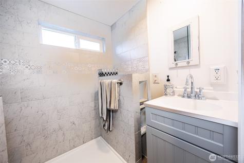 4751 Birch Bay Lynden Road Blaine WA 98230