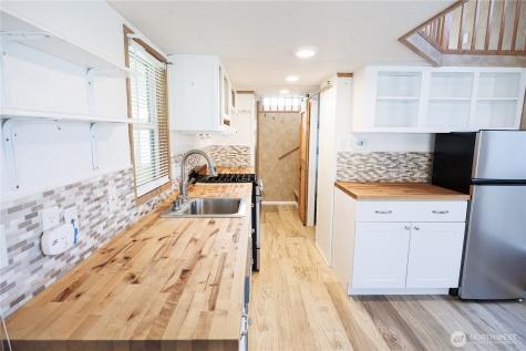 4751 Birch Bay Lynden Road Blaine WA 98230