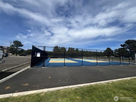 304 NW 14th Street NW Long Beach WA 98631