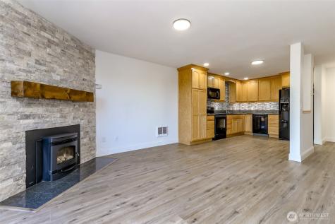 25014 Lake Fenwick Road Kent WA 98032