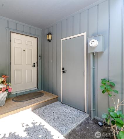 25014 Lake Fenwick Road Kent WA 98032