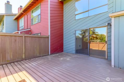 25014 Lake Fenwick Road Kent WA 98032