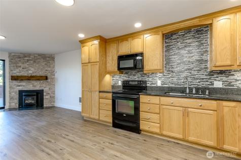 25014 Lake Fenwick Road Kent WA 98032