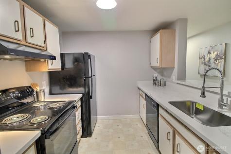 975 Aberdeen Avenue NE Renton WA 98056