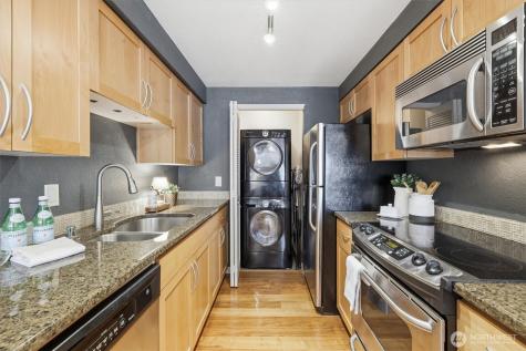 3045 20th Avenue W Seattle WA 98199