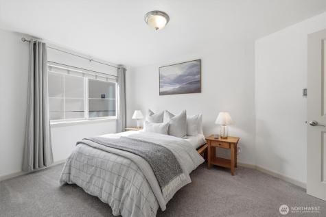 3045 20th Avenue W Seattle WA 98199