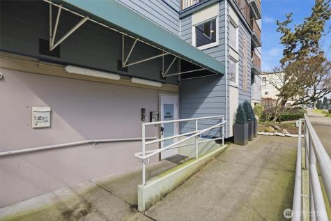 3045 20th Avenue W Seattle WA 98199