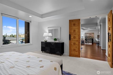 10047 Main Street Bellevue WA 98004