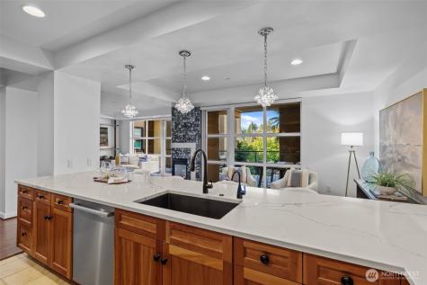 10047 Main Street Bellevue WA 98004