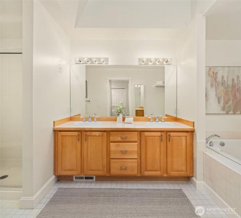 10007 NE 37th Court Kirkland WA 98033