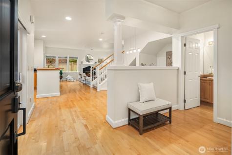 10007 NE 37th Court Kirkland WA 98033