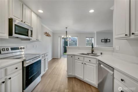 10030 Holly Drive Everett WA 98204
