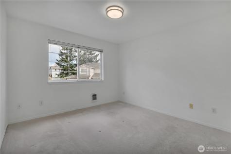 10030 Holly Drive Everett WA 98204