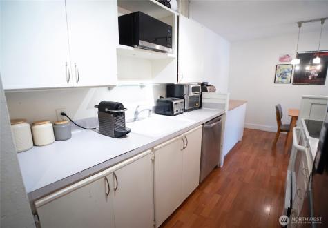 308 Summit Avenue E Seattle WA 98102
