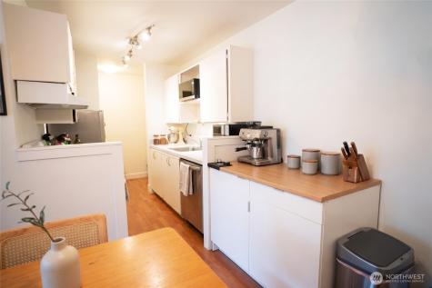 308 Summit Avenue E Seattle WA 98102