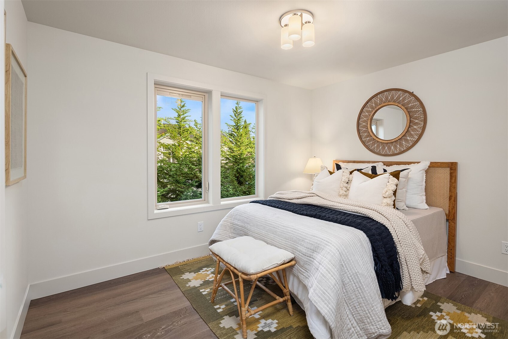 639 18th Avenue W Kirkland WA 98033