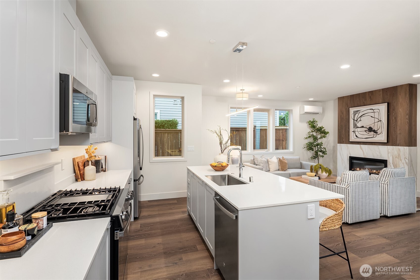 639 18th Avenue W Kirkland WA 98033