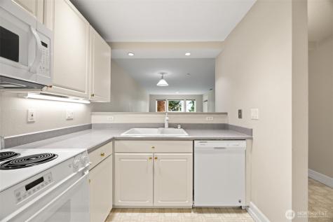 520 SE Columbia River Drive Vancouver WA 98661