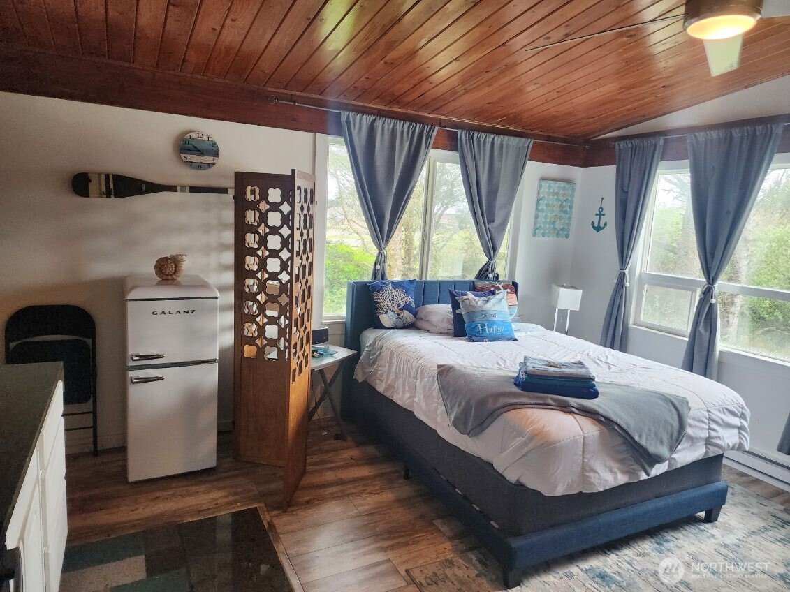 757 Ocean Court NW Ocean Shores WA 98569
