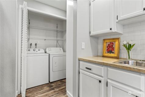 8303 212th Street Sw Edmonds WA 98026