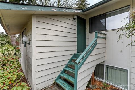 8303 212th Street Sw Edmonds WA 98026
