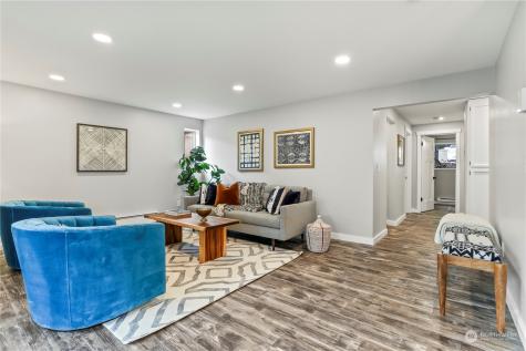 8303 212th Street Sw Edmonds WA 98026