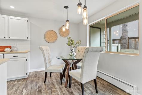 8303 212th Street Sw Edmonds WA 98026