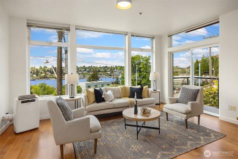 2960 Eastlake Avenue E Seattle WA 98102