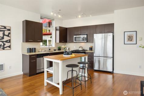 2960 Eastlake Avenue E Seattle WA 98102