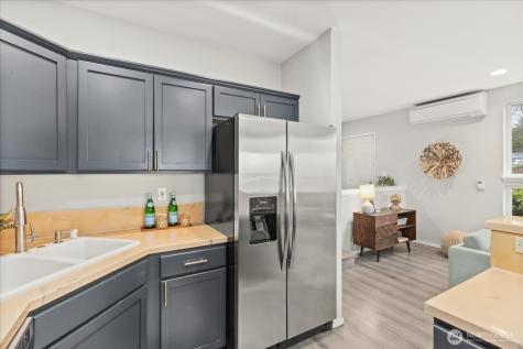 2325 Harbor Avenue SW Seattle WA 98126
