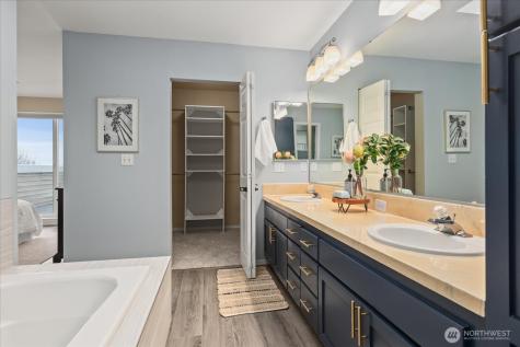 2325 Harbor Avenue SW Seattle WA 98126