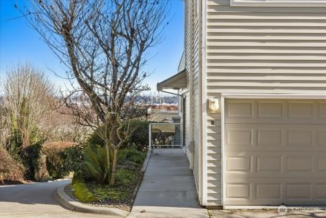 2325 Harbor Avenue SW Seattle WA 98126