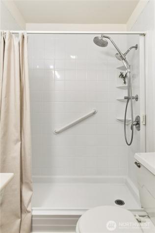 912 3rd Avenue W Seattle WA 98119