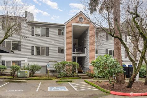 1003 156th Bellevue WA 98007