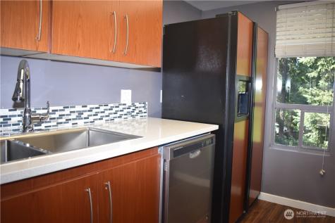 33025 18th Place Federal Way WA 98003