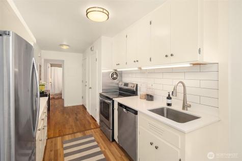 2524 Boyer Avenue E Seattle WA 98102