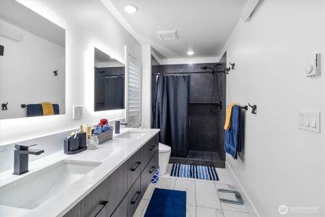 212 Riverwalk Drive Lynden WA 98264