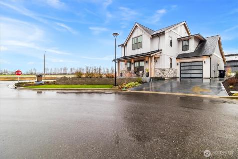 212 Riverwalk Drive Lynden WA 98264