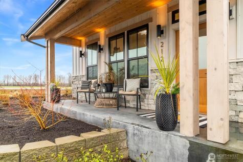212 Riverwalk Drive Lynden WA 98264