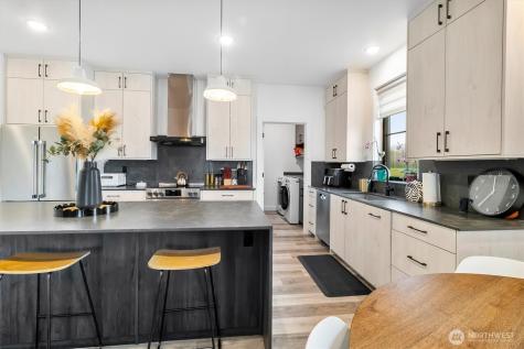 212 Riverwalk Drive Lynden WA 98264