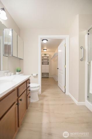 18 Willow Point Loop Longview WA 98632
