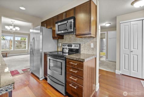 5702 N 33rd Tacoma WA 98407