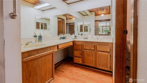 31732 47th Lane SW Federal Way WA 98023