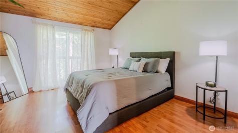 31732 47th Lane SW Federal Way WA 98023