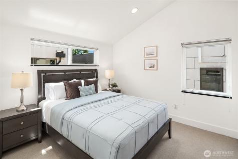 219 12th Avenue E Seattle WA 98102