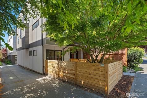 219 12th Avenue E Seattle WA 98102