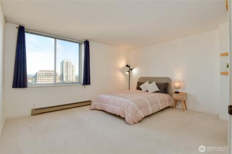 4540 8th Avenue NE Seattle WA 98105